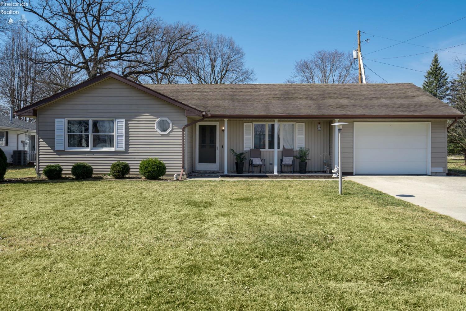 780 Lawndale Drive, Fremont, Ohio image 1