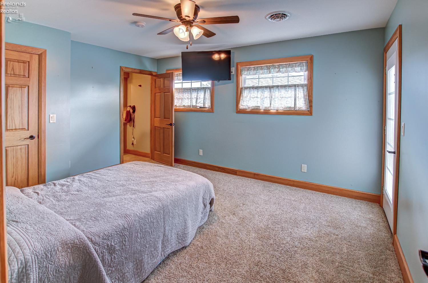 5475 E Mabel Drive, Port Clinton, Texas image 29