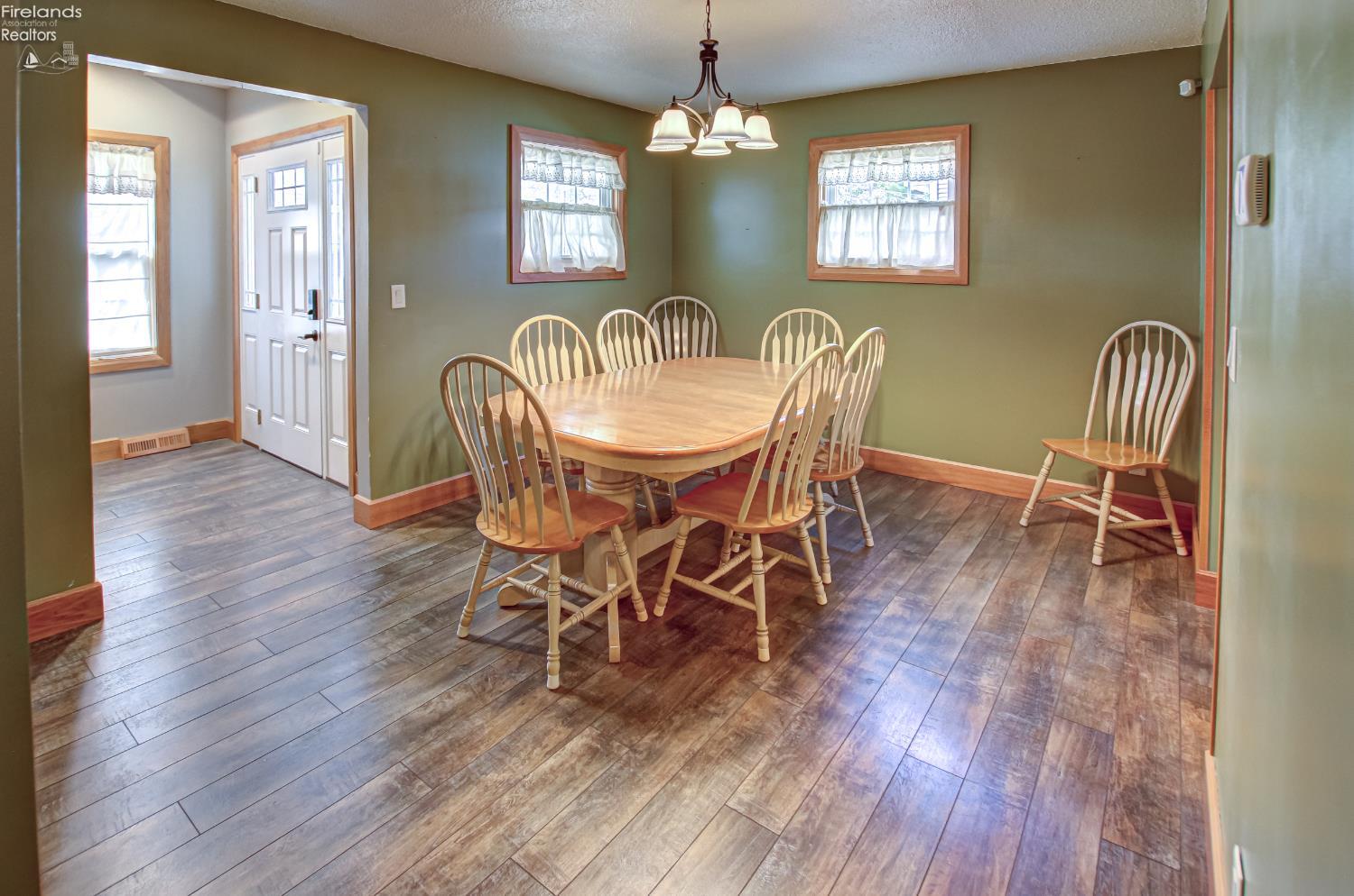 5475 E Mabel Drive, Port Clinton, Texas image 11