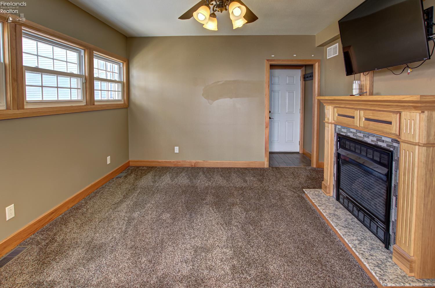 5475 E Mabel Drive, Port Clinton, Texas image 16