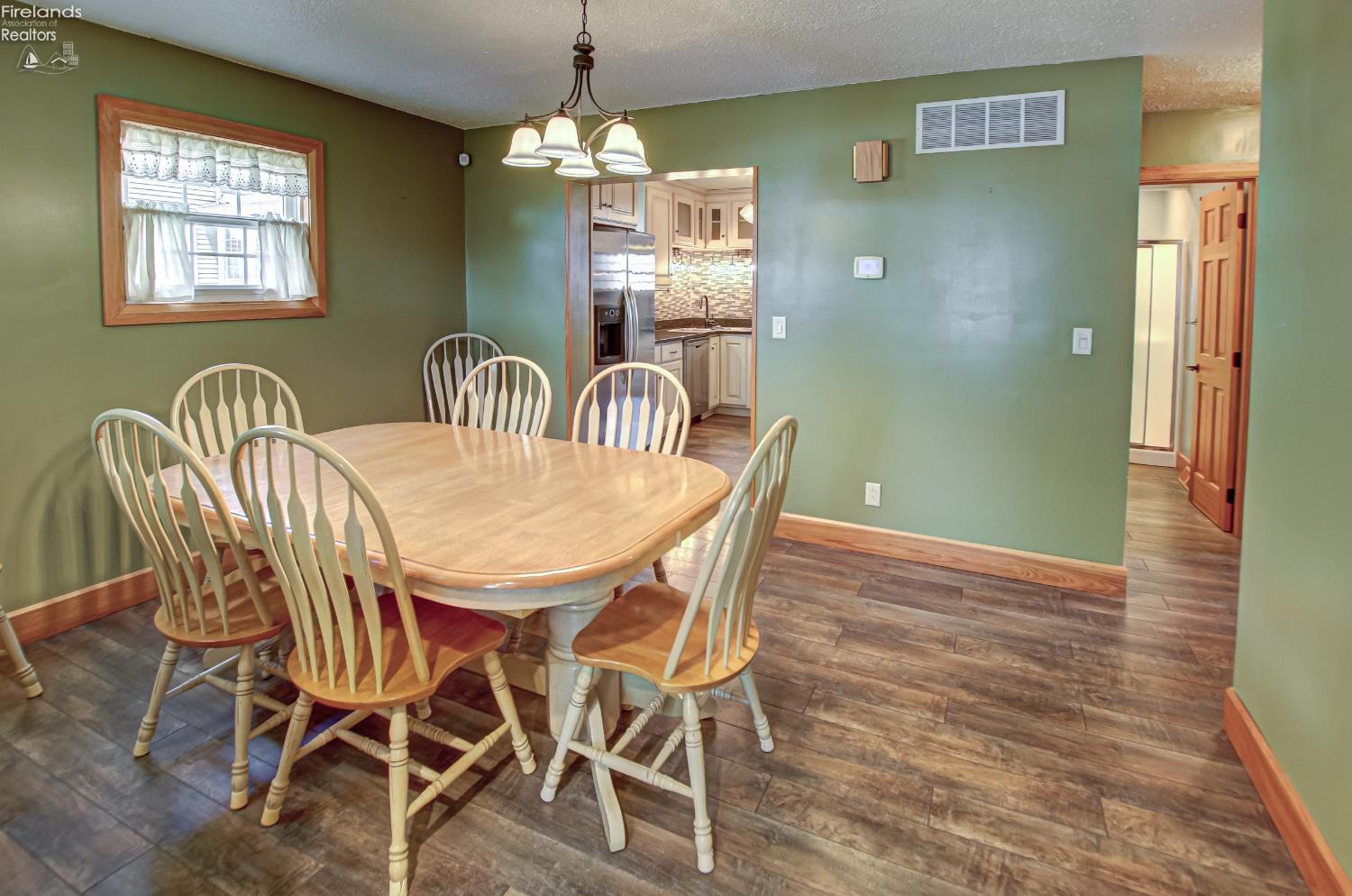 5475 E Mabel Drive, Port Clinton, Texas image 12
