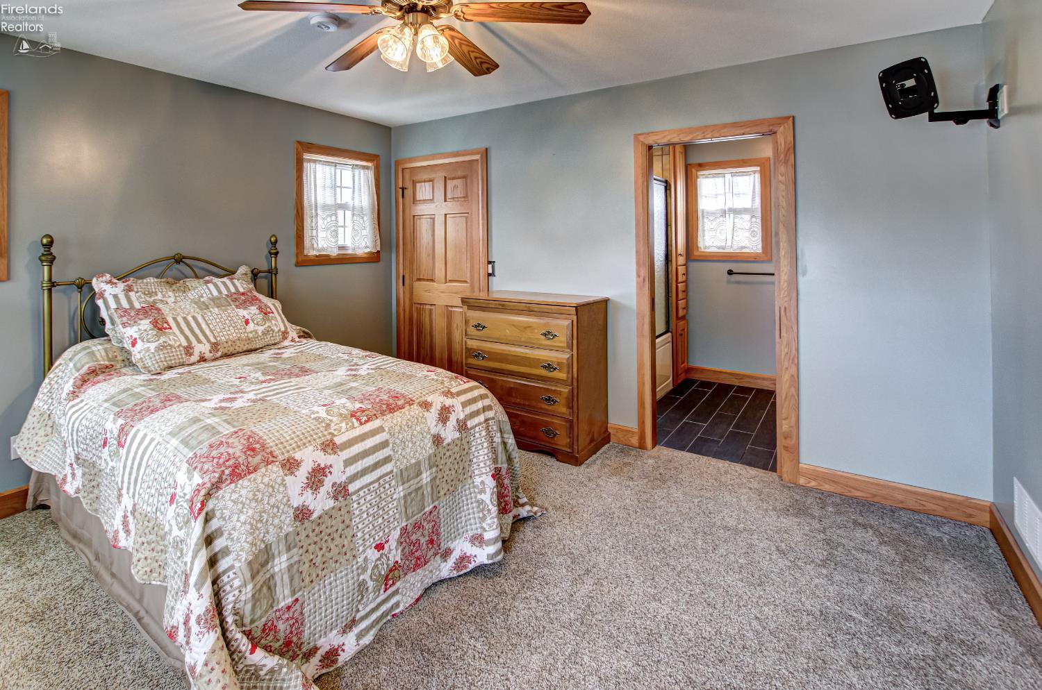 5475 E Mabel Drive, Port Clinton, Texas image 41