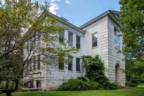 4 Signal Pine Road Putney VT 05346