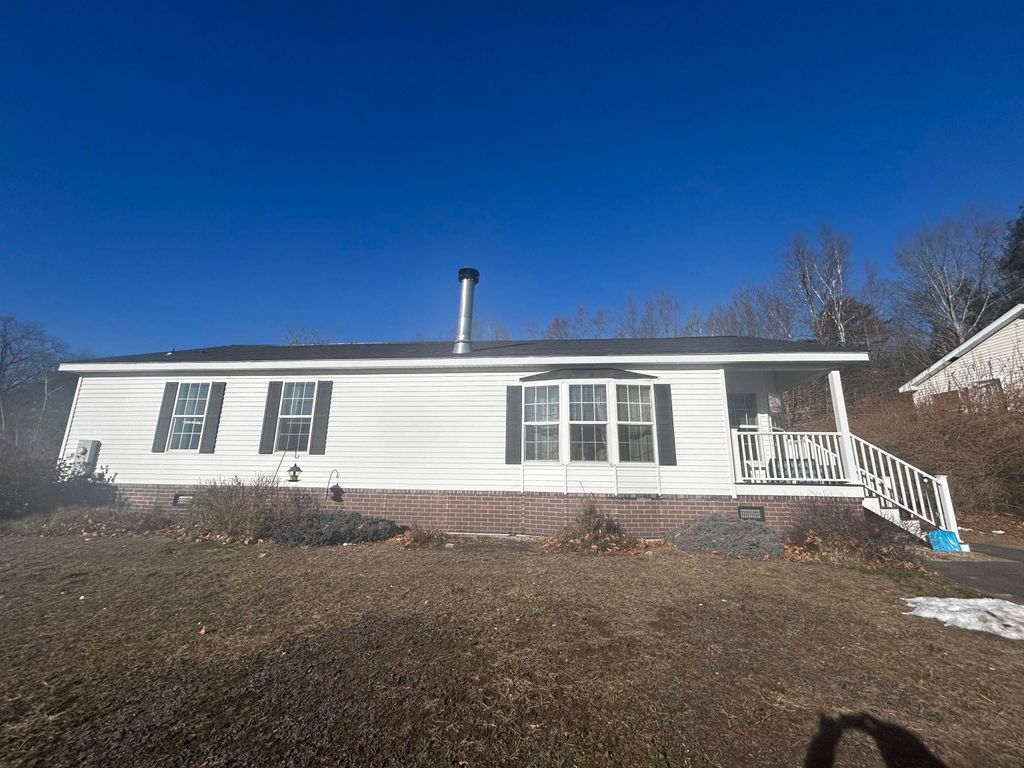 Photo of 18 Ivy Lane, Farmington, NH 03835 (MLS # 5074790)