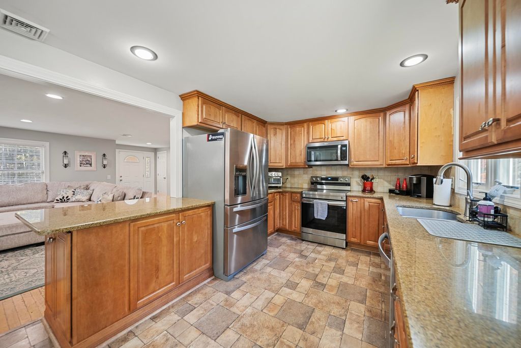 Photo of 30 Robbins Road, Wilton, NH 03086 (MLS # 5067356)