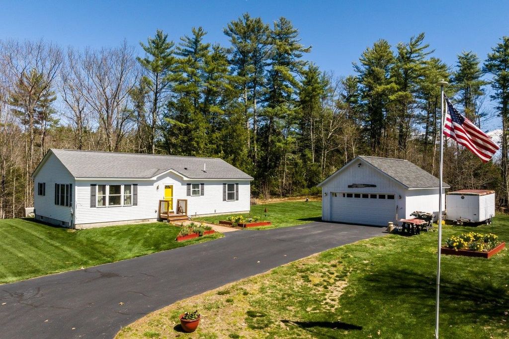 Photo of 345 Stage Road, Nottingham, NH 03290 (MLS # 5085912)