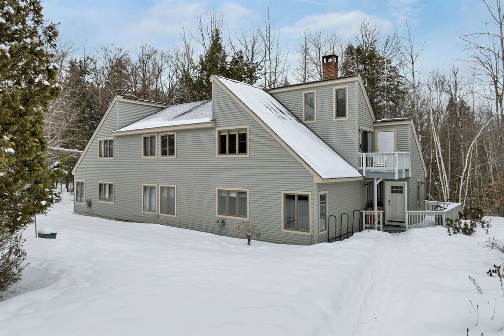 Photo of 4 Bear Village Road, Bartlett, NH 03812 (MLS # 5074727)