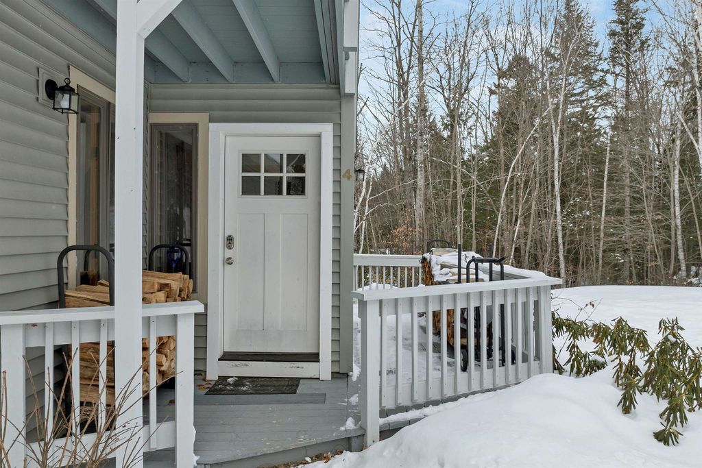 Photo of 4 Bear Village Road, Bartlett, NH 03812 (MLS # 5074727)