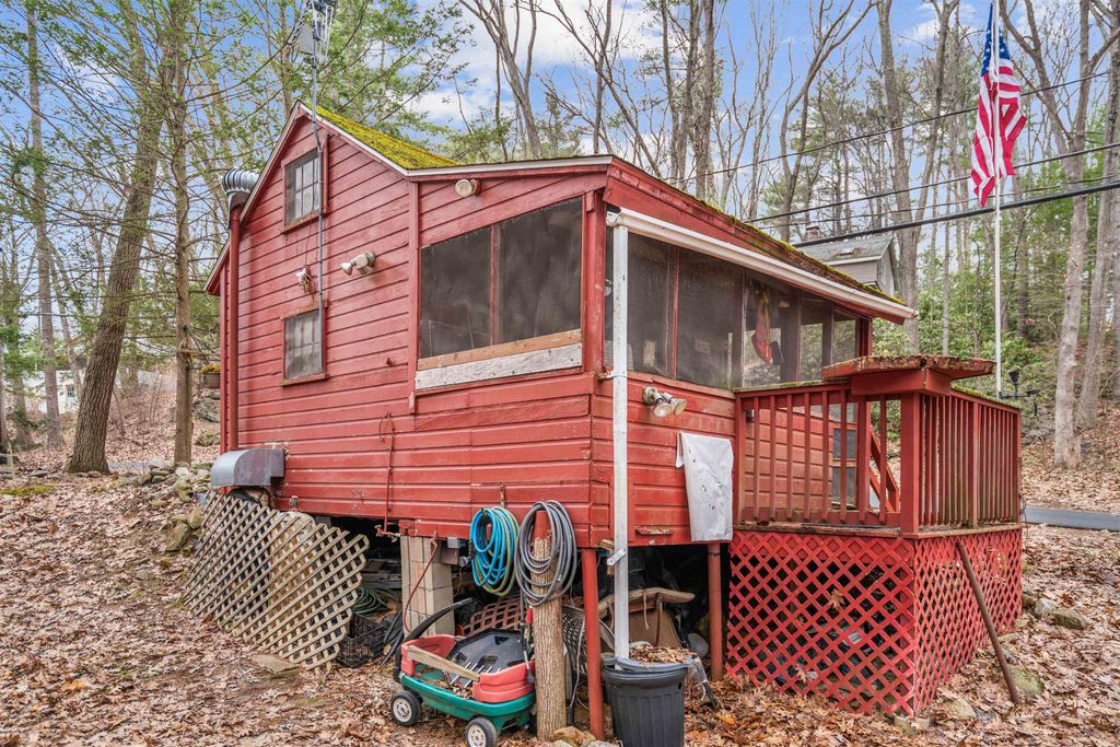 Photo of 10 First Street, Windham, NH 03087 (MLS # 5083456)