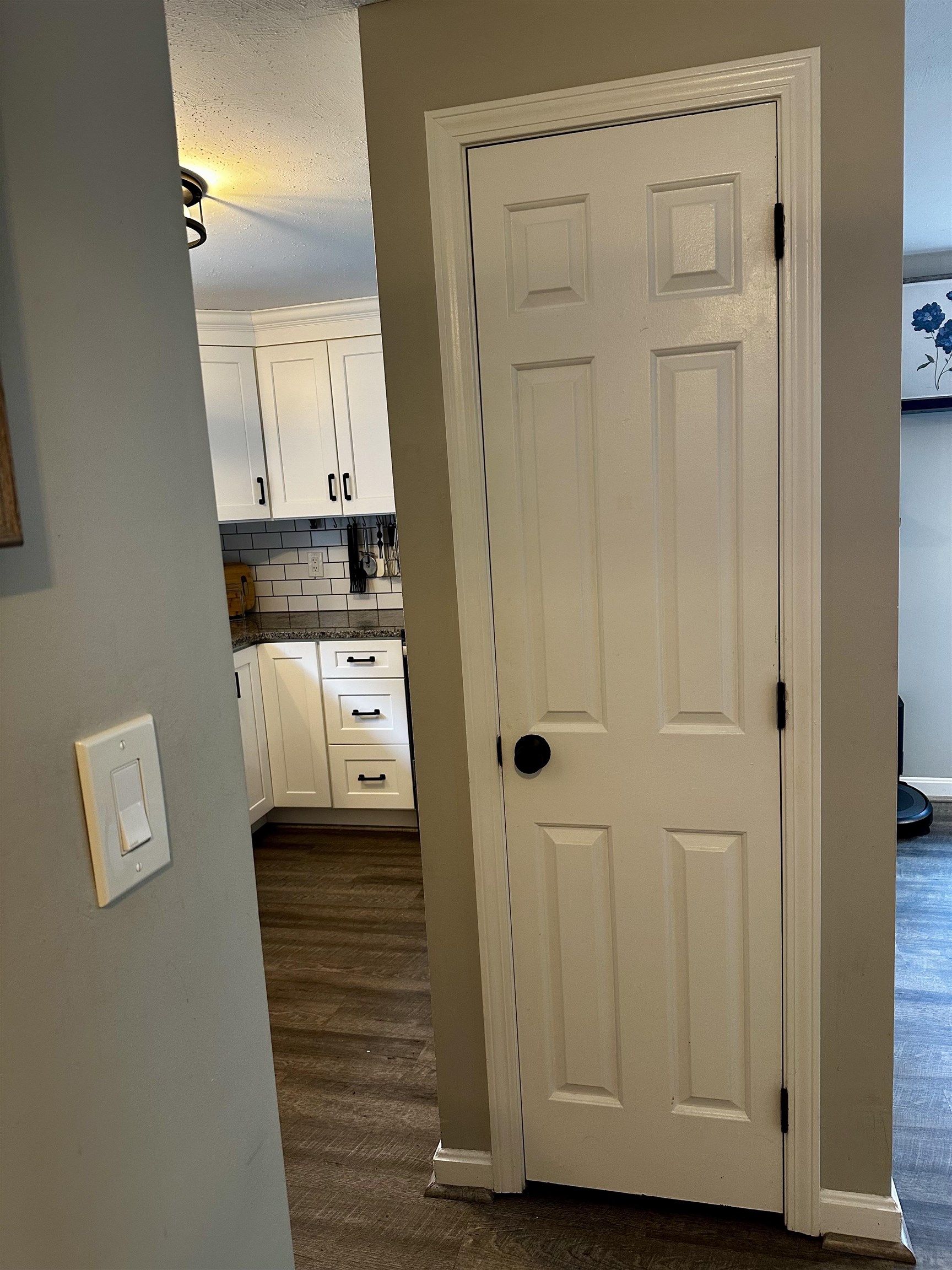 22 Essex Green Court