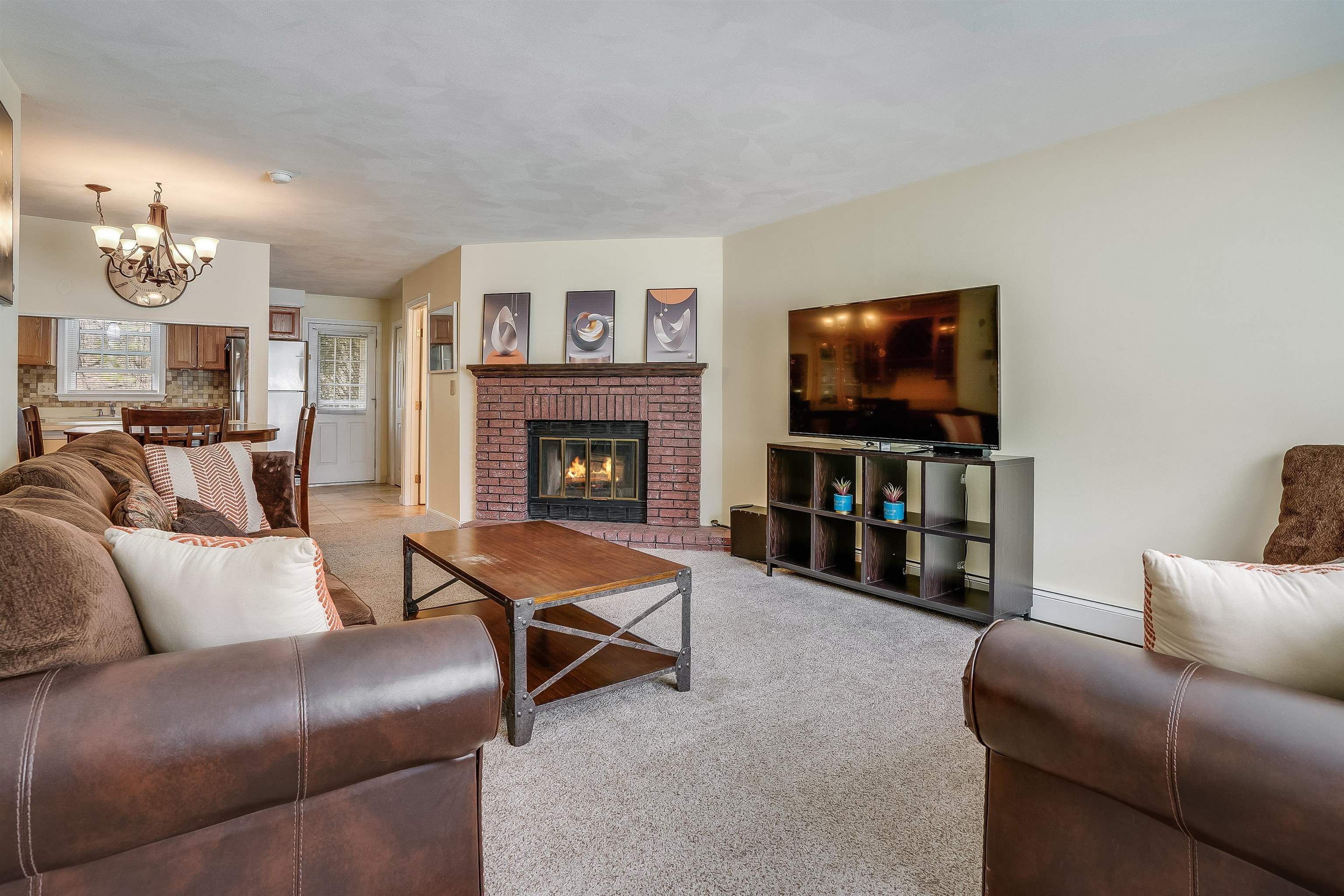 4 Chestnut Circle