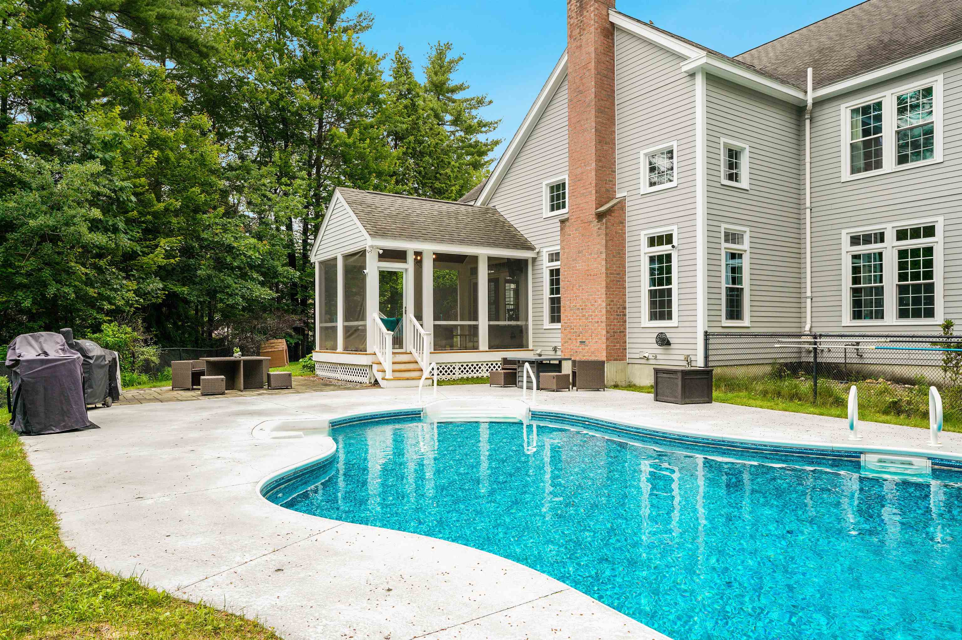 4 Chablis Court