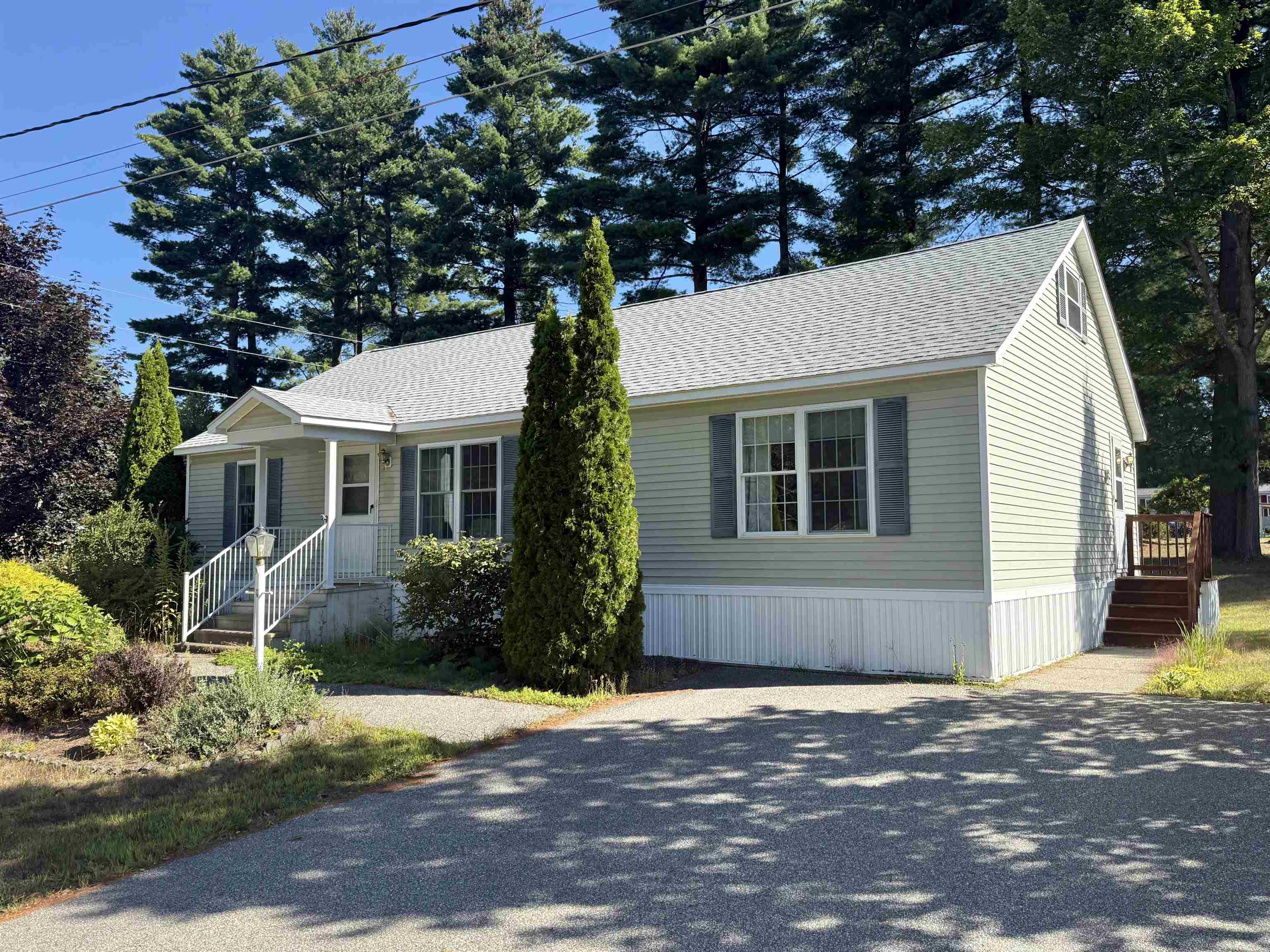 4 Highridge Trail