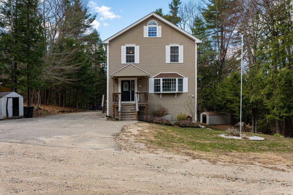 Photo of 70 Landsdown Lane, Conway, NH 03818 (MLS # 5085800)