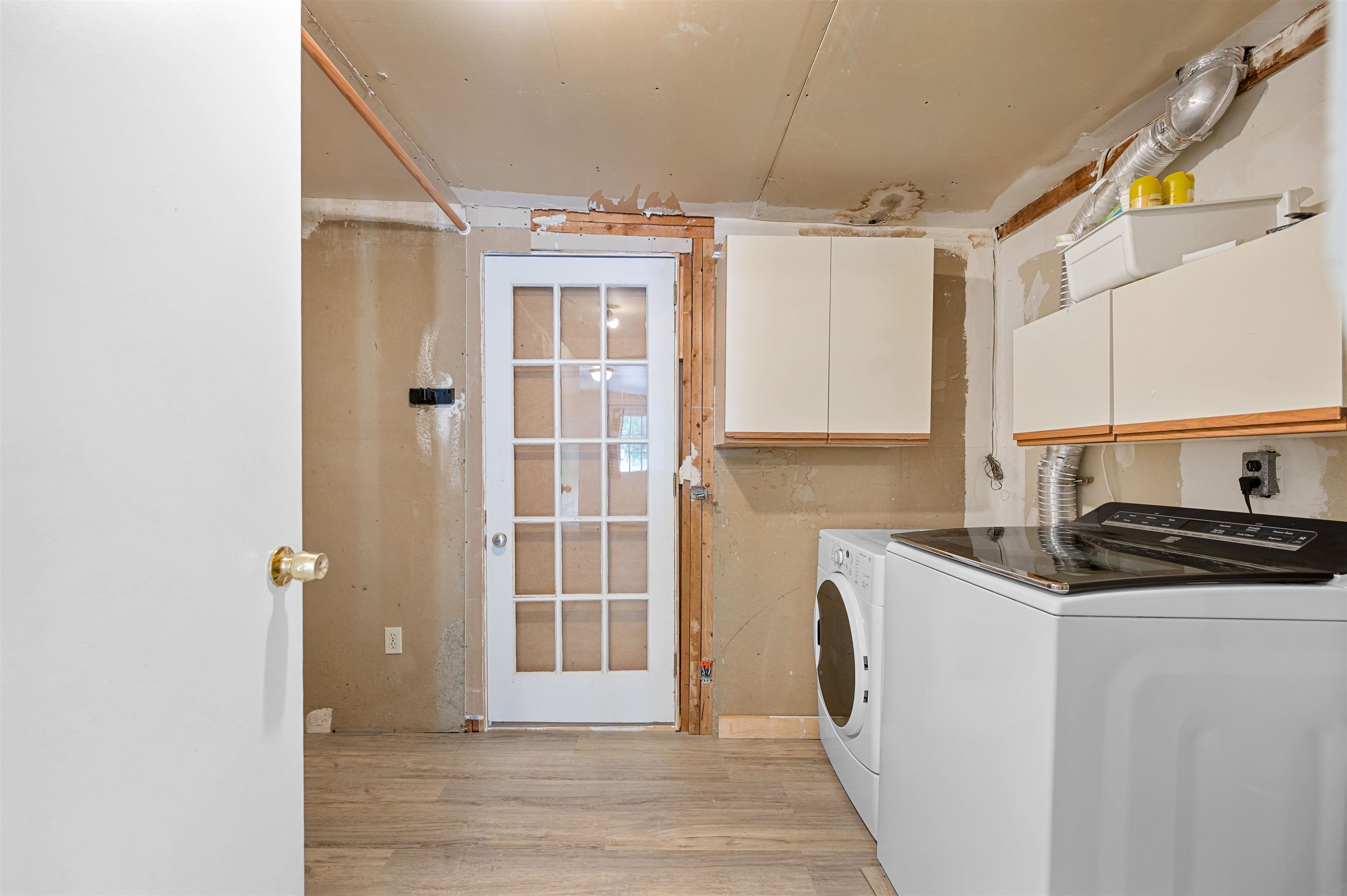 Elmore, Vermont 05657, United States, 3 Bedrooms Bedrooms, ,2 BathroomsBathrooms,Residential,Active,169188