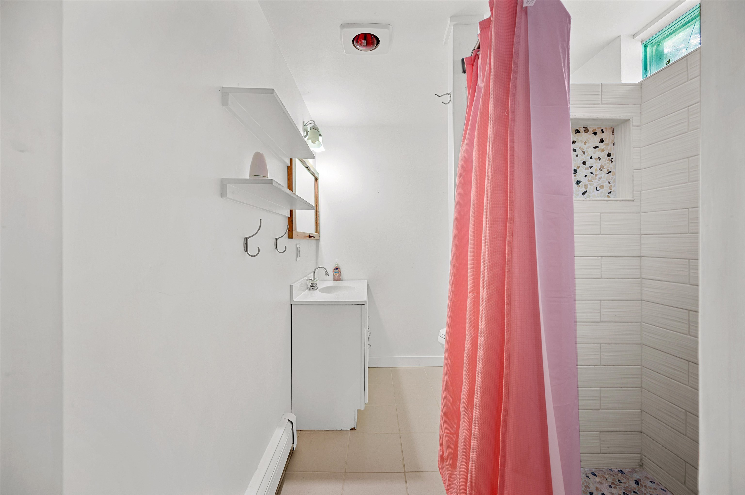 Elmore, Vermont 05657, United States, 3 Bedrooms Bedrooms, ,2 BathroomsBathrooms,Residential,Active,169188