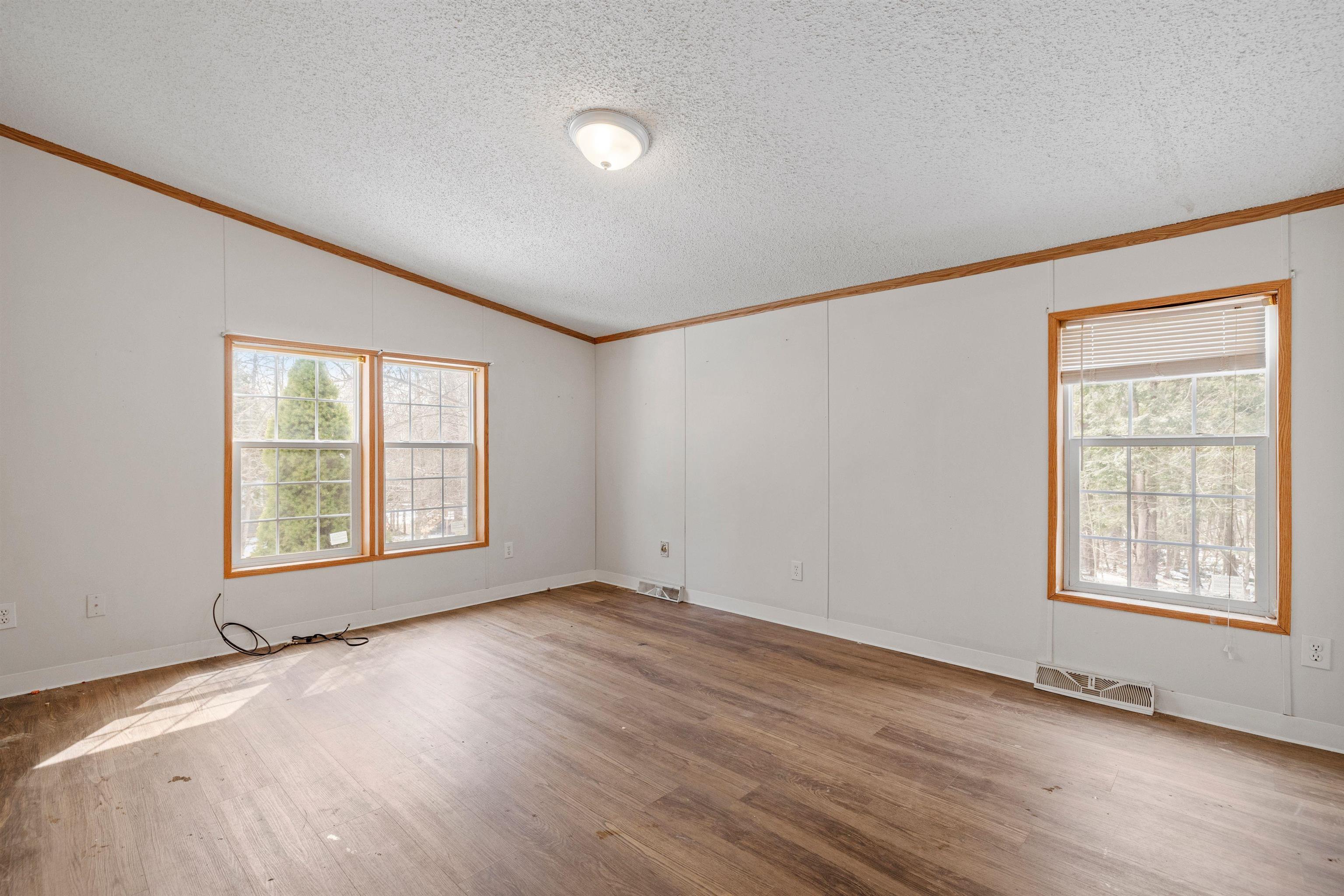 Barnstead, New Hampshire 03225, United States, 3 Bedrooms Bedrooms, ,2 BathroomsBathrooms,Residential,Active,96639