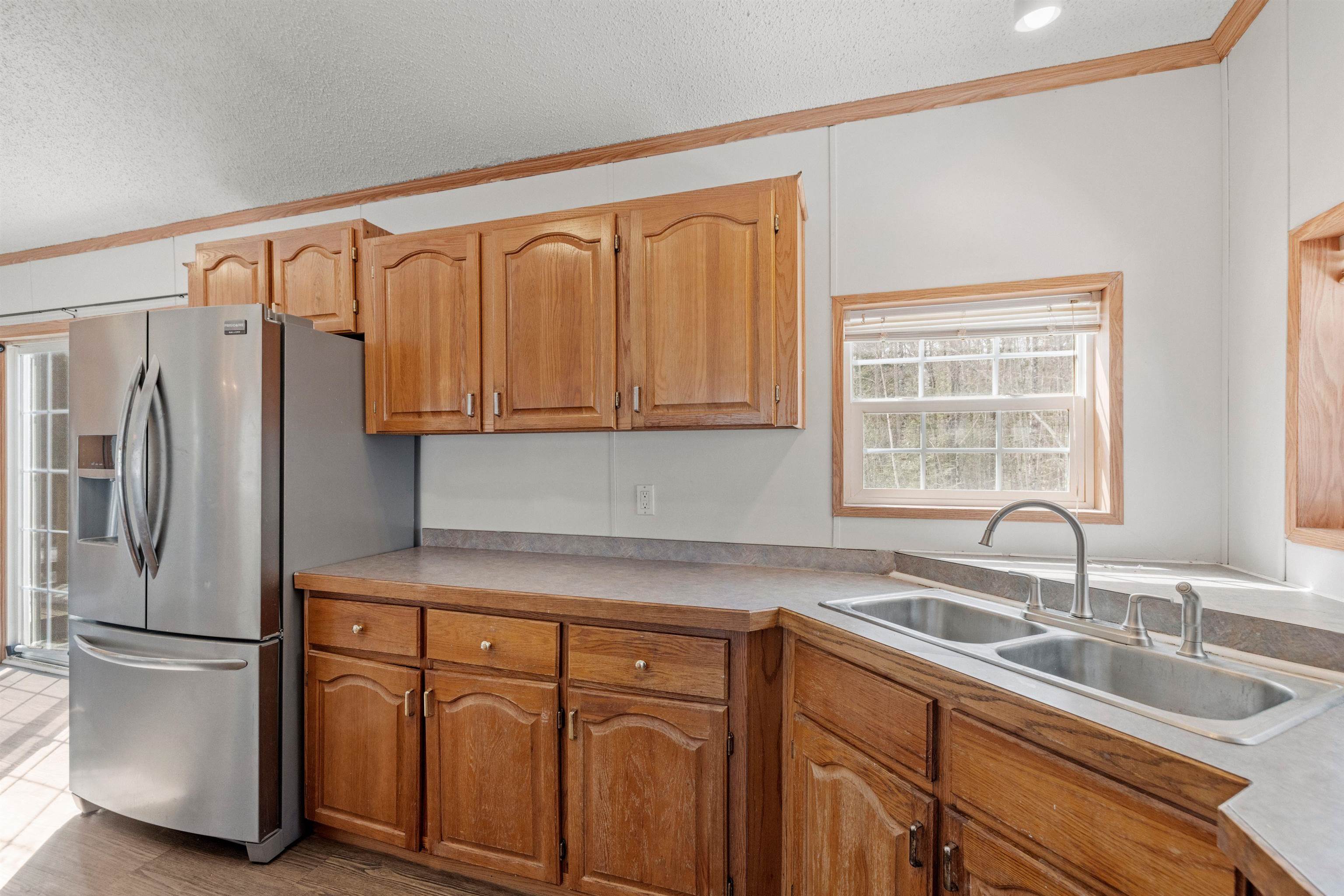 Barnstead, New Hampshire 03225, United States, 3 Bedrooms Bedrooms, ,2 BathroomsBathrooms,Residential,Active,96639