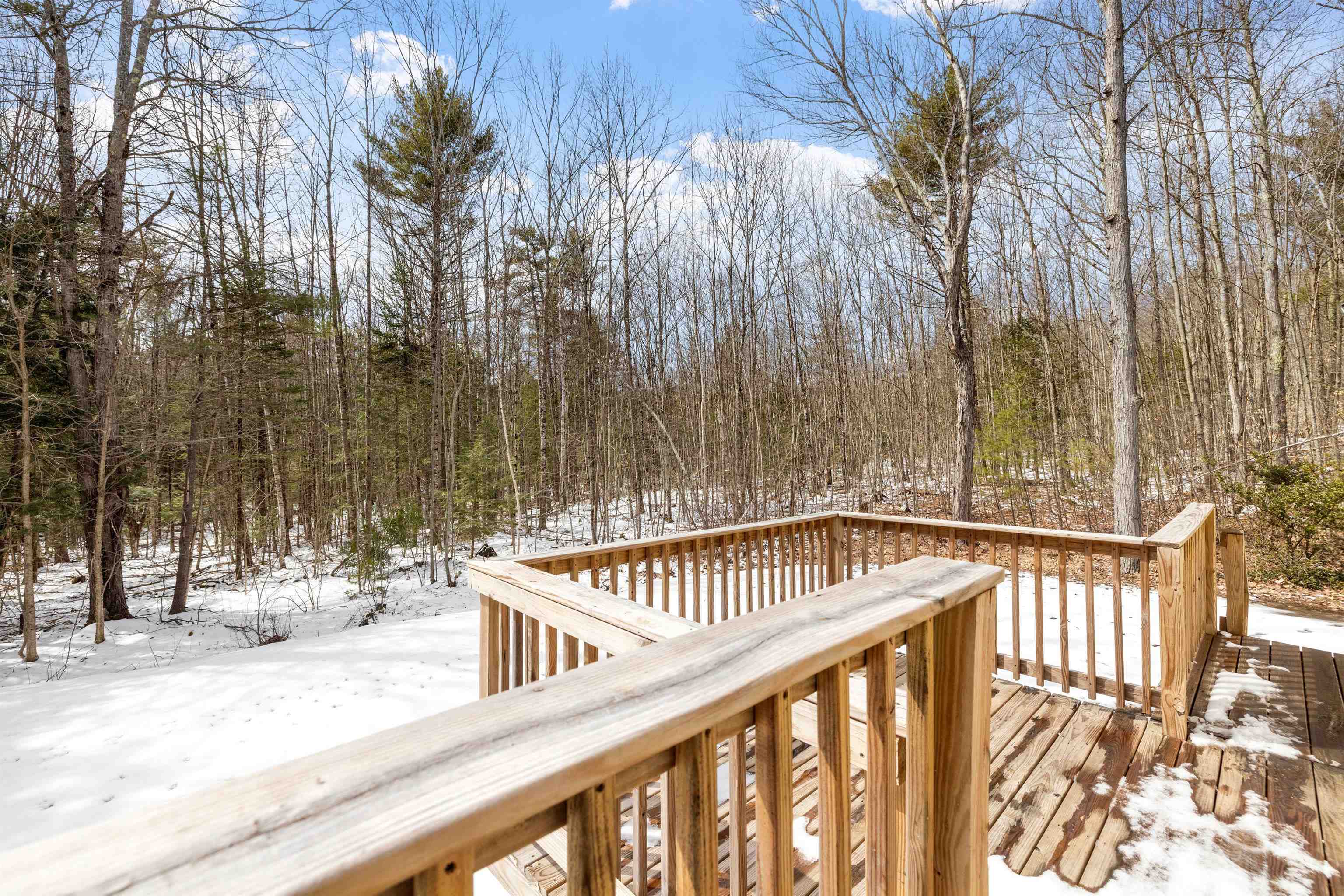 Barnstead, New Hampshire 03225, United States, 3 Bedrooms Bedrooms, ,2 BathroomsBathrooms,Residential,Active,96639