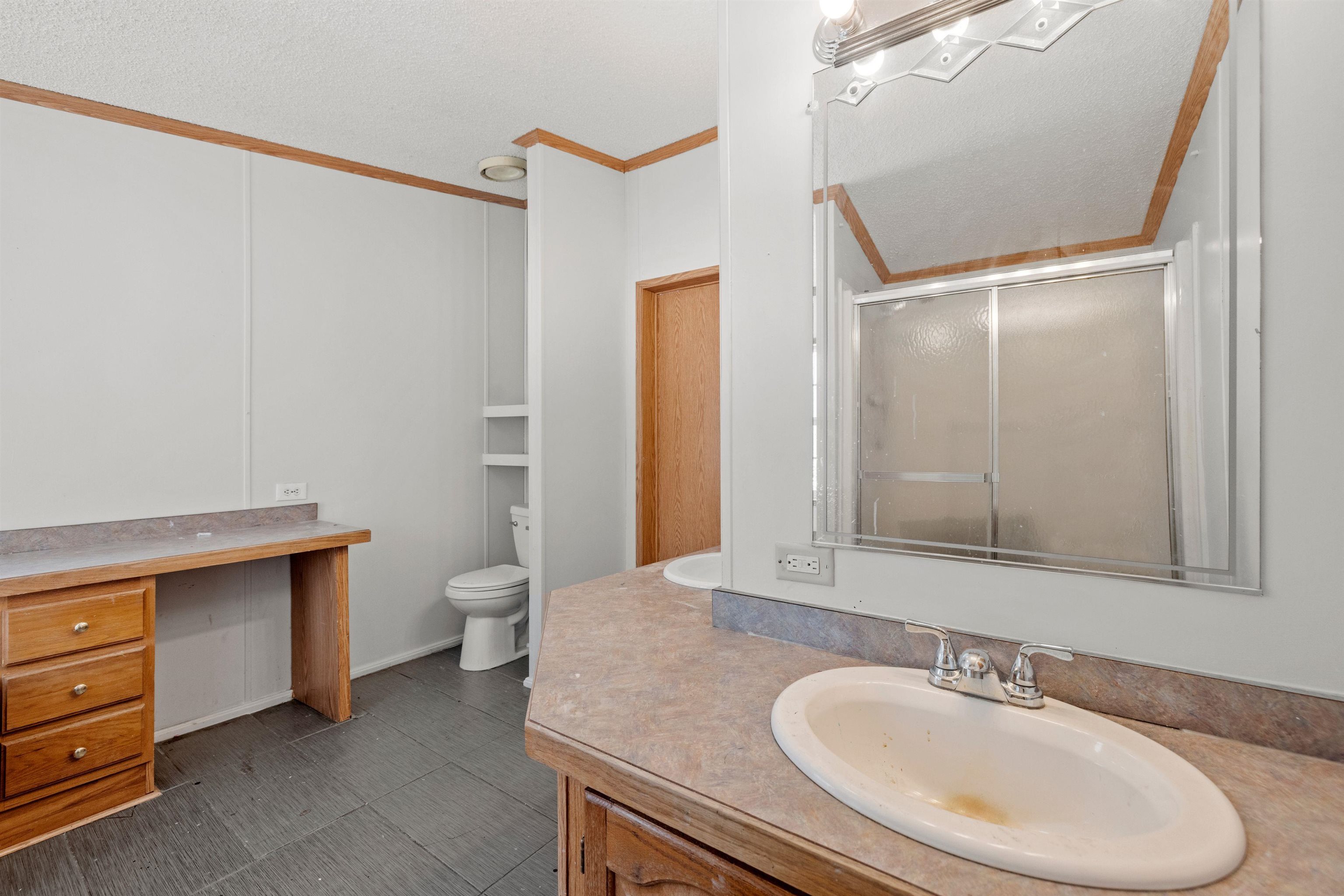 Barnstead, New Hampshire 03225, United States, 3 Bedrooms Bedrooms, ,2 BathroomsBathrooms,Residential,Active,96639