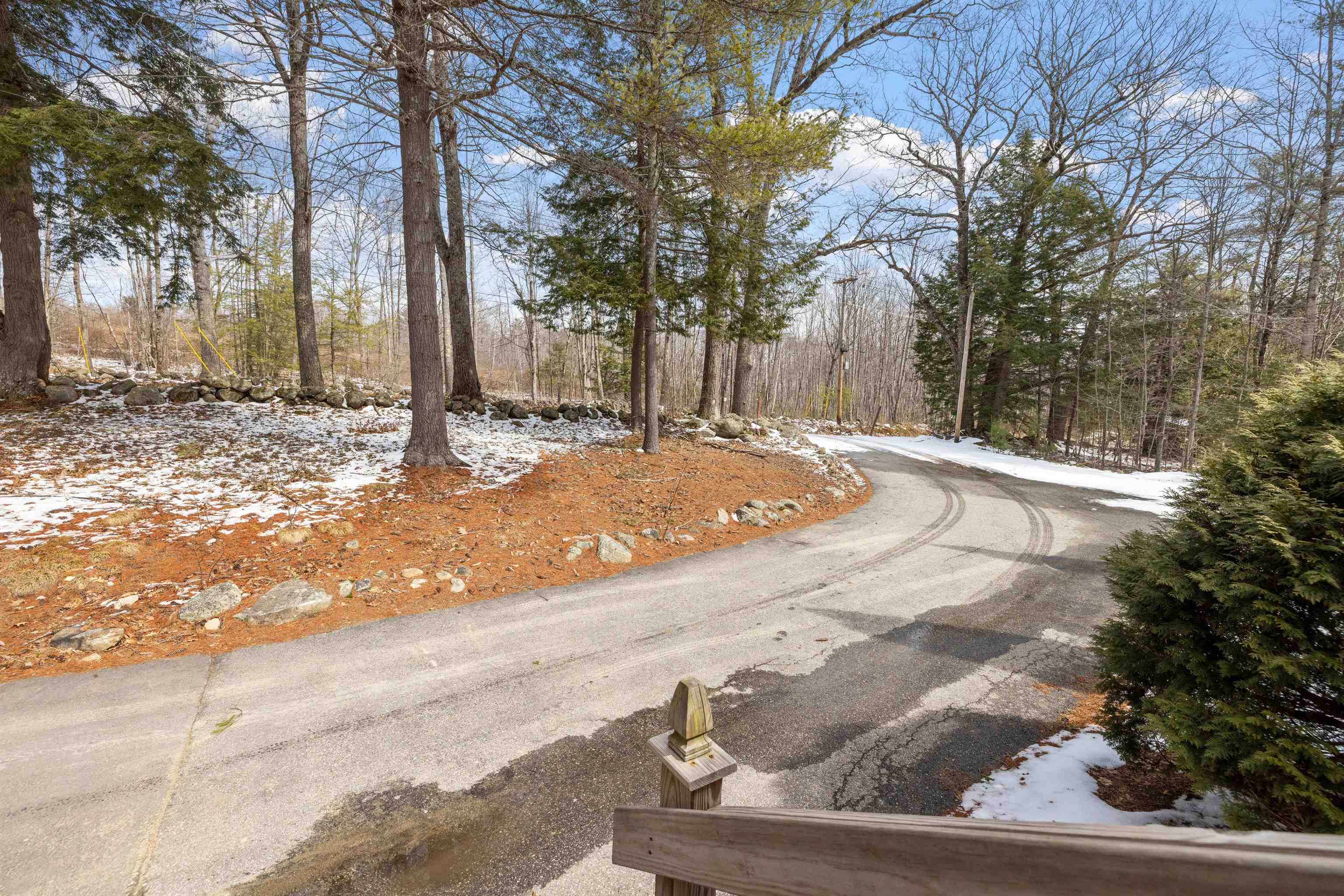 Barnstead, New Hampshire 03225, United States, 3 Bedrooms Bedrooms, ,2 BathroomsBathrooms,Residential,Active,96639