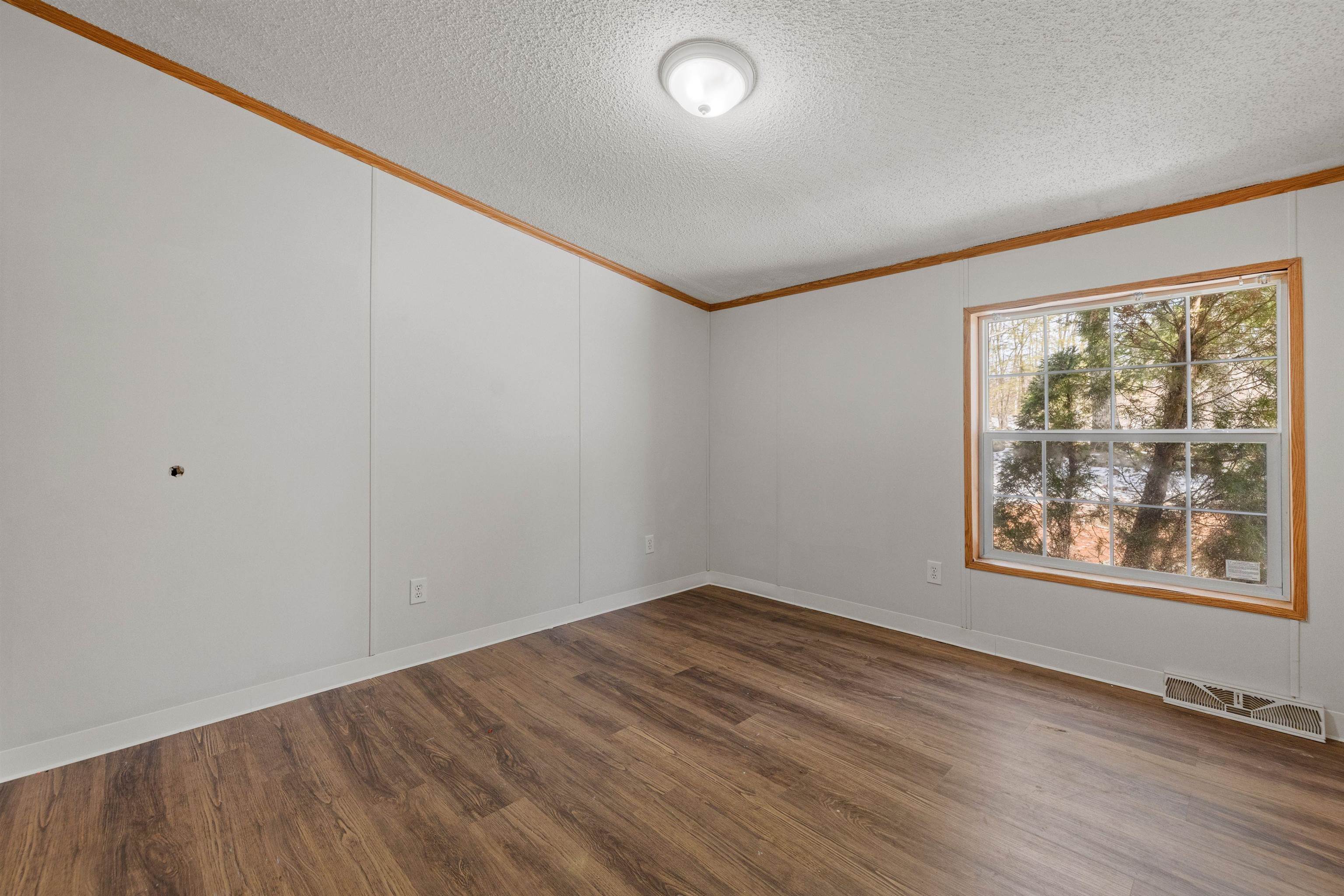 Barnstead, New Hampshire 03225, United States, 3 Bedrooms Bedrooms, ,2 BathroomsBathrooms,Residential,Active,96639