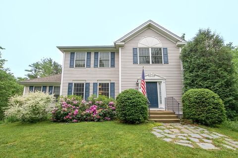 25 Pond Road Raymond NH 03077