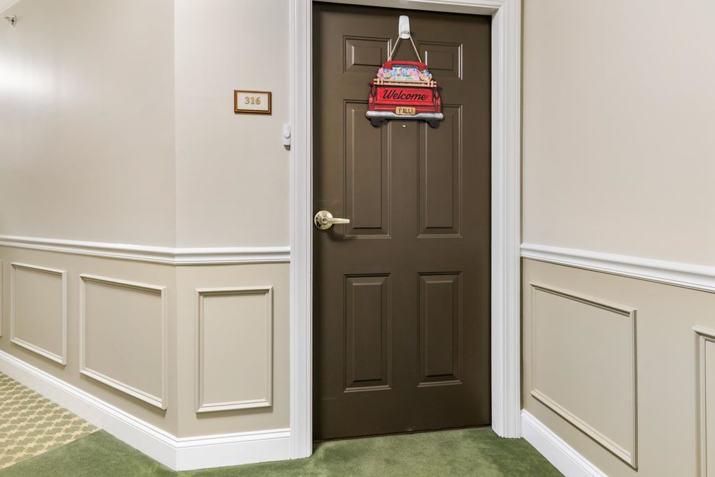 Photo of 65 Hawthorne Drive #Unit 316, Bedford, NH 03110 (MLS # 5081831)