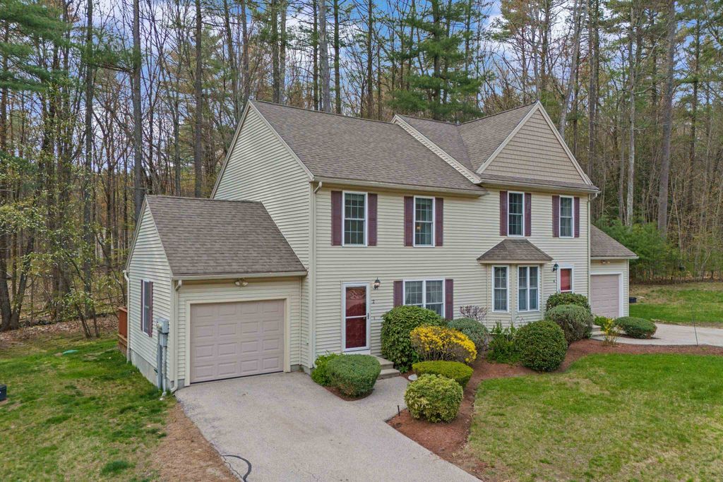 Photo of 2 Scottie Way, Amherst, NH 03031 (MLS # 5086189)