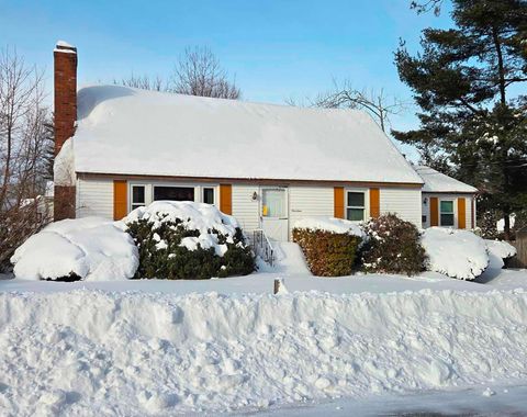 14 Terry Street Nashua NH 03064