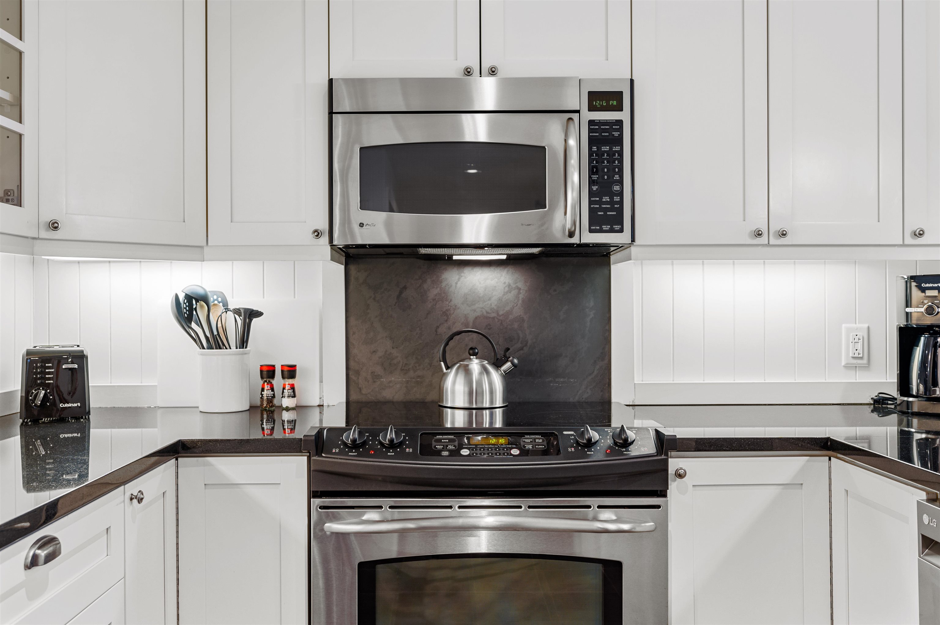 102 Forest Drive 218 / IV Clay Brook at Sugarbush