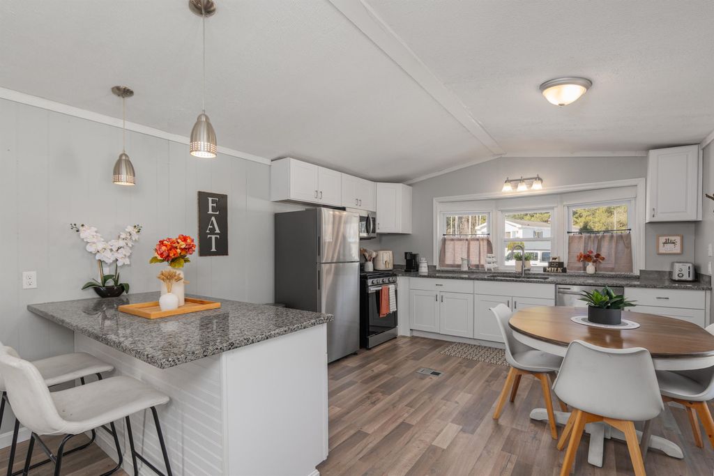 Photo of 7 Lynn Lane, Rochester, NH 03867 (MLS # 5079511)