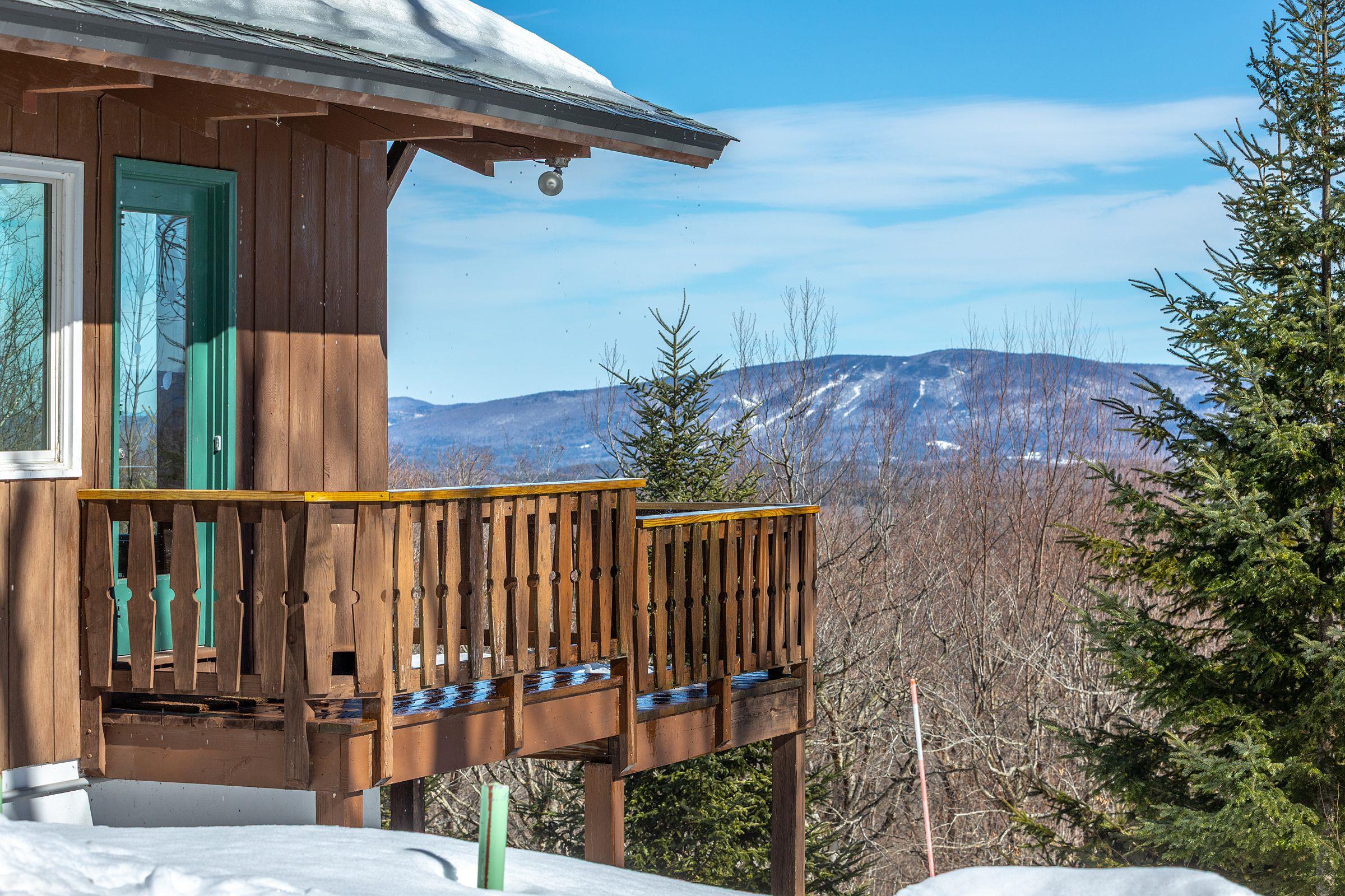 30 Upper Woods and Water Road