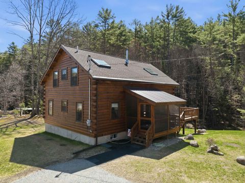 Photo of 226 Valley Road, Haverhill, NH 03785 (MLS # 5086113)