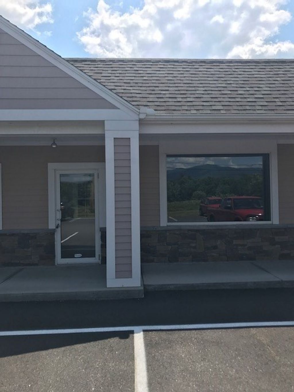 Photo of 12 Yeaton Road, Plymouth, NH 03264 (MLS # 5071835)