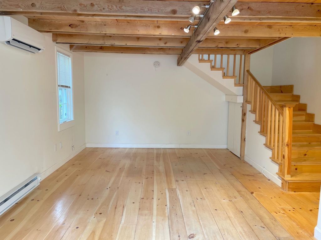 Photo of 426 Middle Street, Portsmouth, NH 03801 (MLS # 5059130)