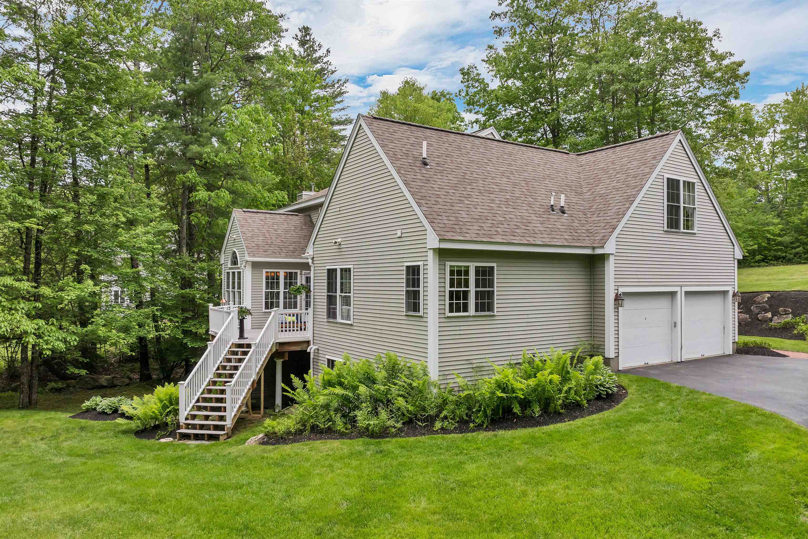 15 Largo Knoll