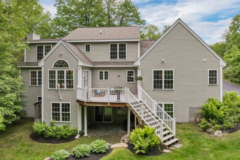 15 Largo Knoll Milford NH 03055