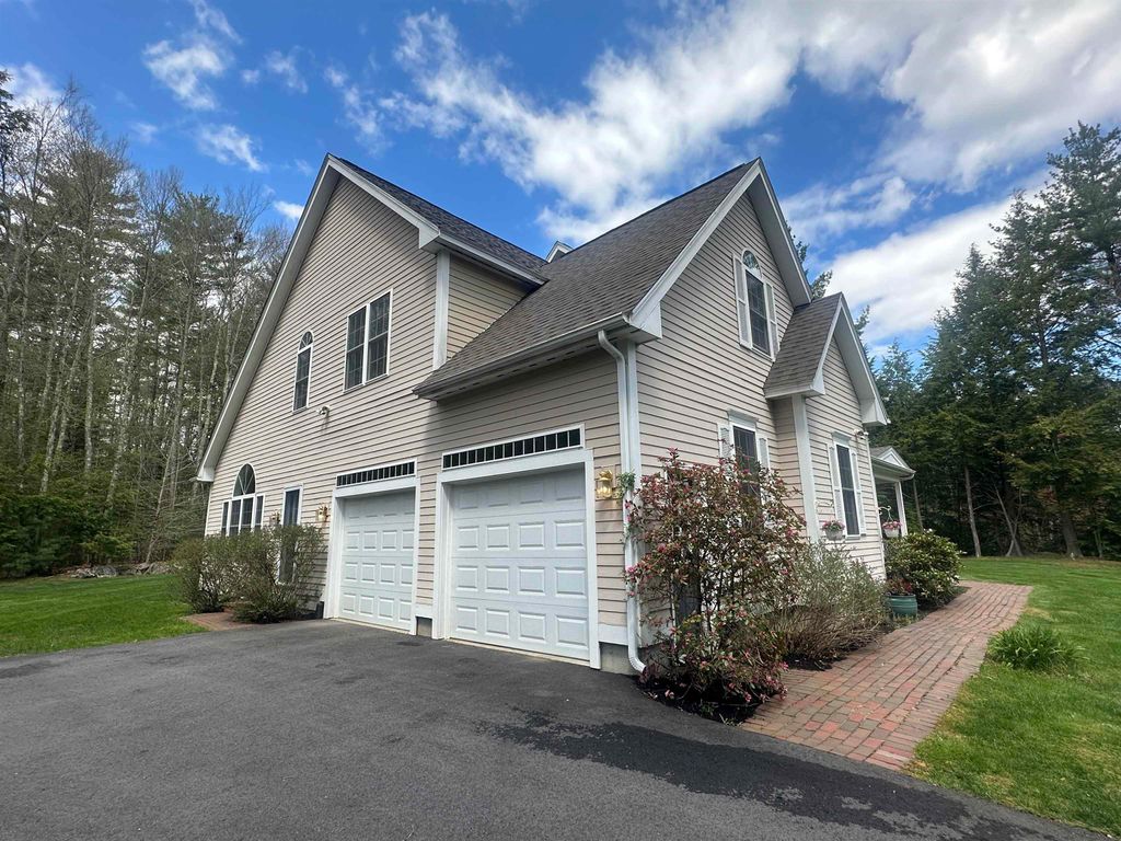 Photo of 7 Captains Way, Exeter, NH 03833 (MLS # 5087655)
