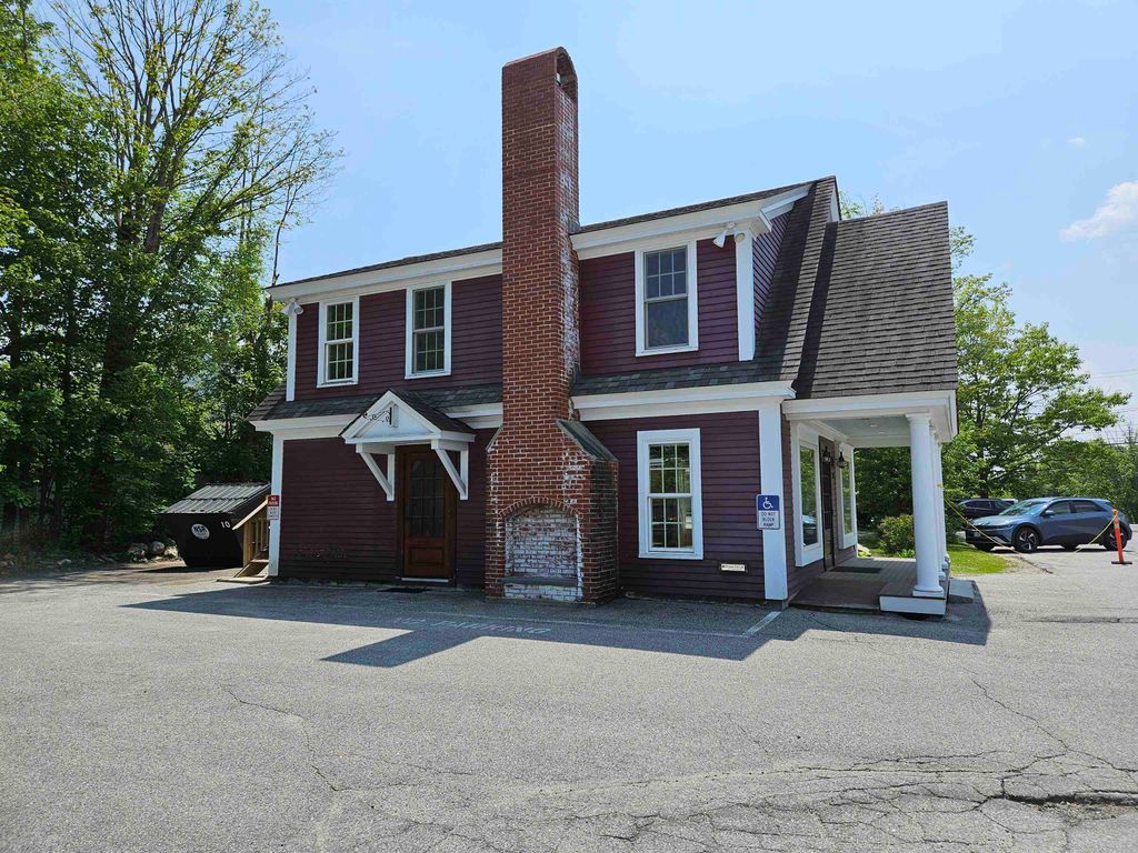 Photo of 209 Main Street, New London, NH 03257 (MLS # 5053154)