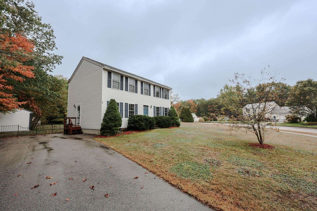 Photo of 79 Primrose Lane, Concord, NH 03303 (MLS # 5063083)