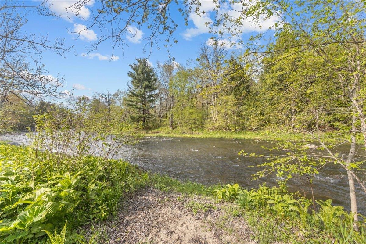 18 River Bend Lane