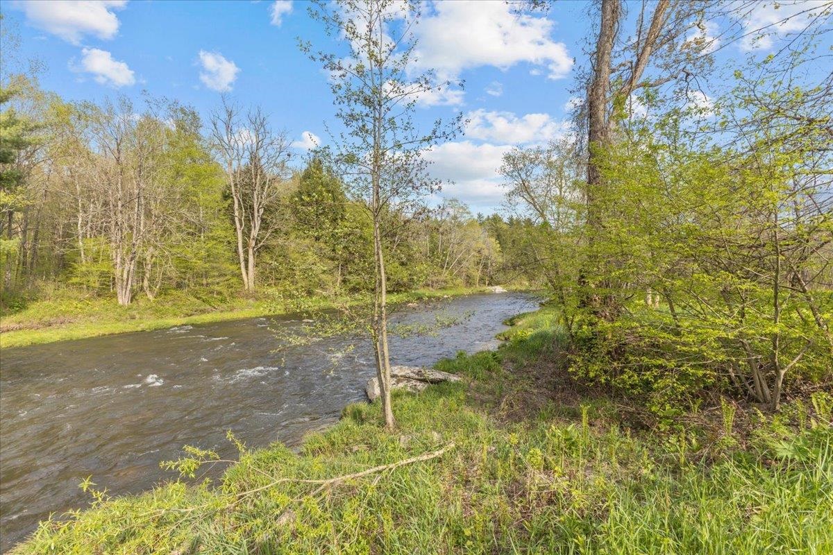 18 River Bend Lane