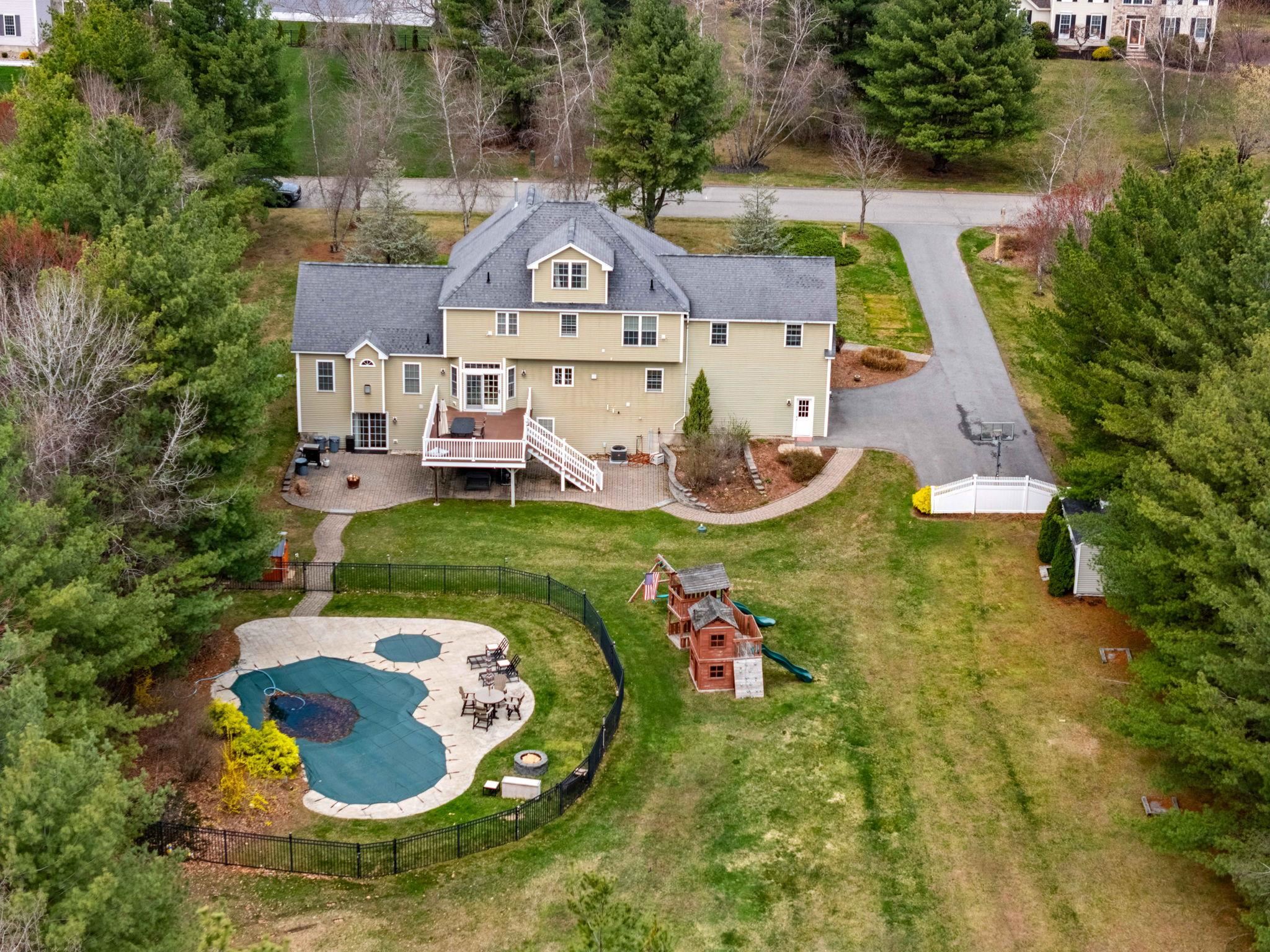 3 Surrey Lane