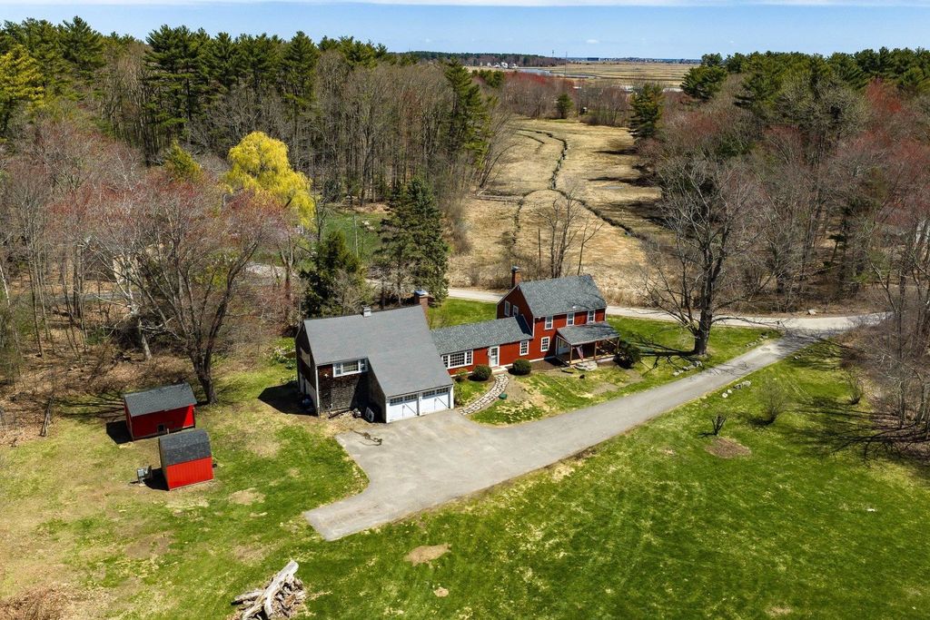 Photo of 16 Marsh Lane, Hampton Falls, NH 03844 (MLS # 5084946)