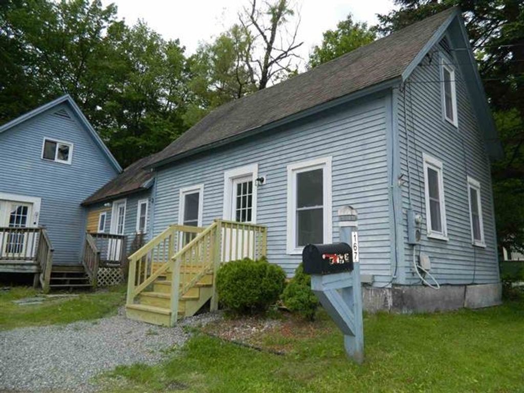 Photo of 167 Pleasanat Street, Bristol, NH 03222 (MLS # 5077361)