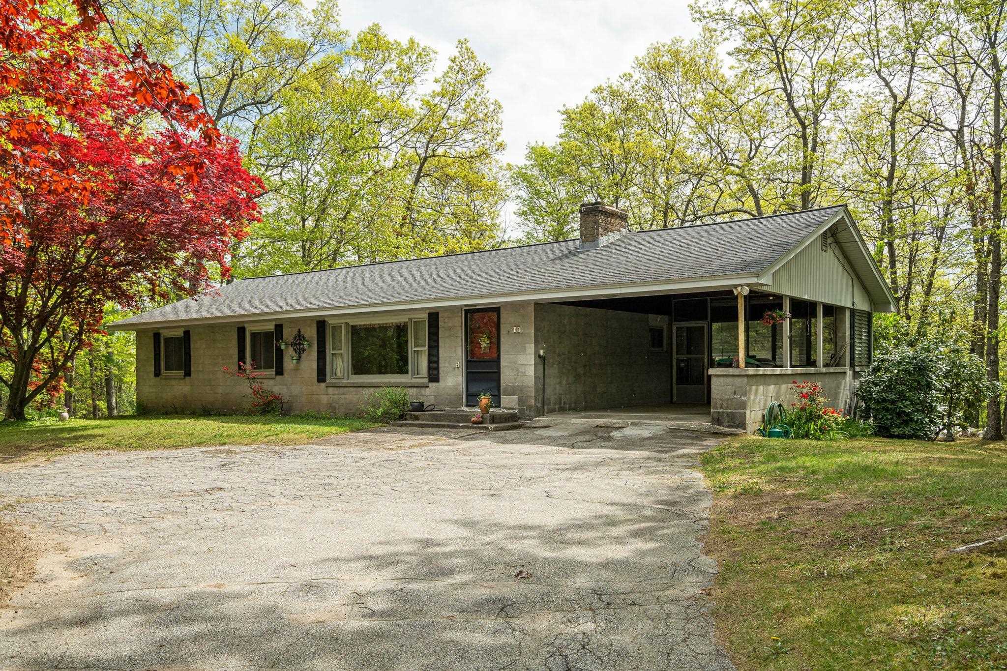 11 Royal Oaks Drive