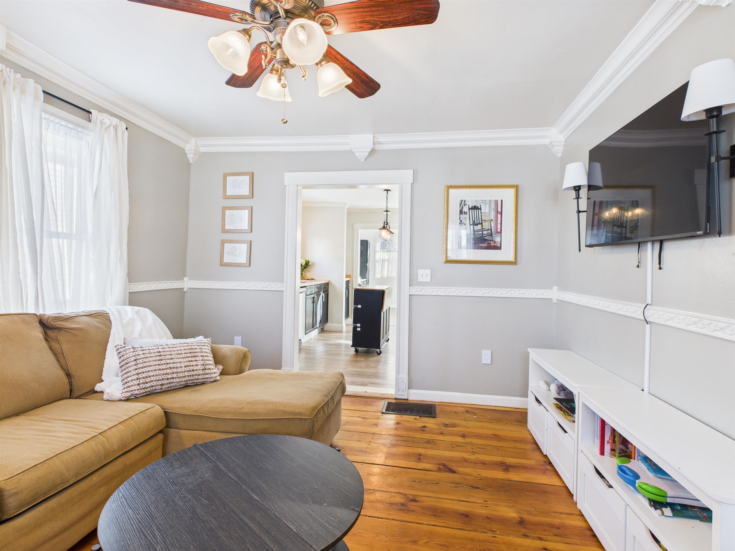 11 Washington Street