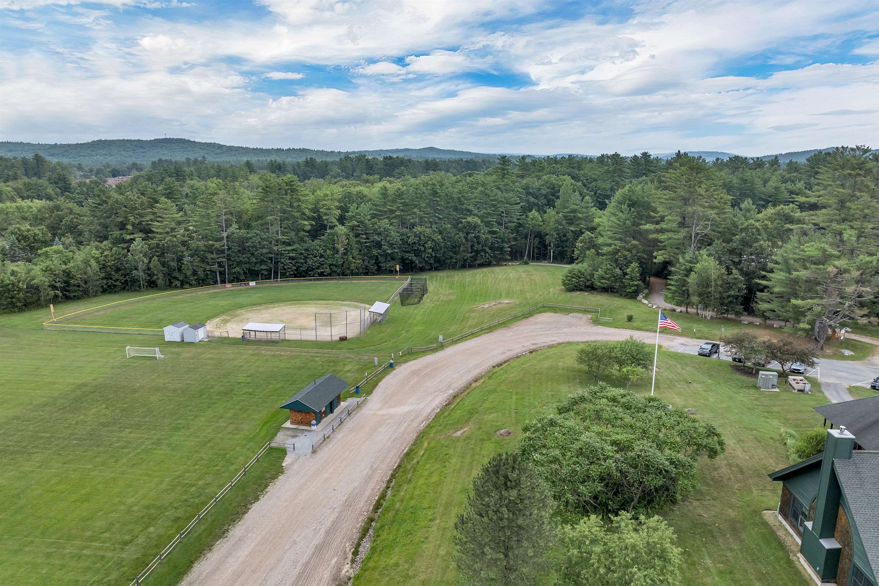 Hopkinton, New Hampshire 03229, United States, 3 Bedrooms Bedrooms, ,3 BathroomsBathrooms,Residential,Active,168595