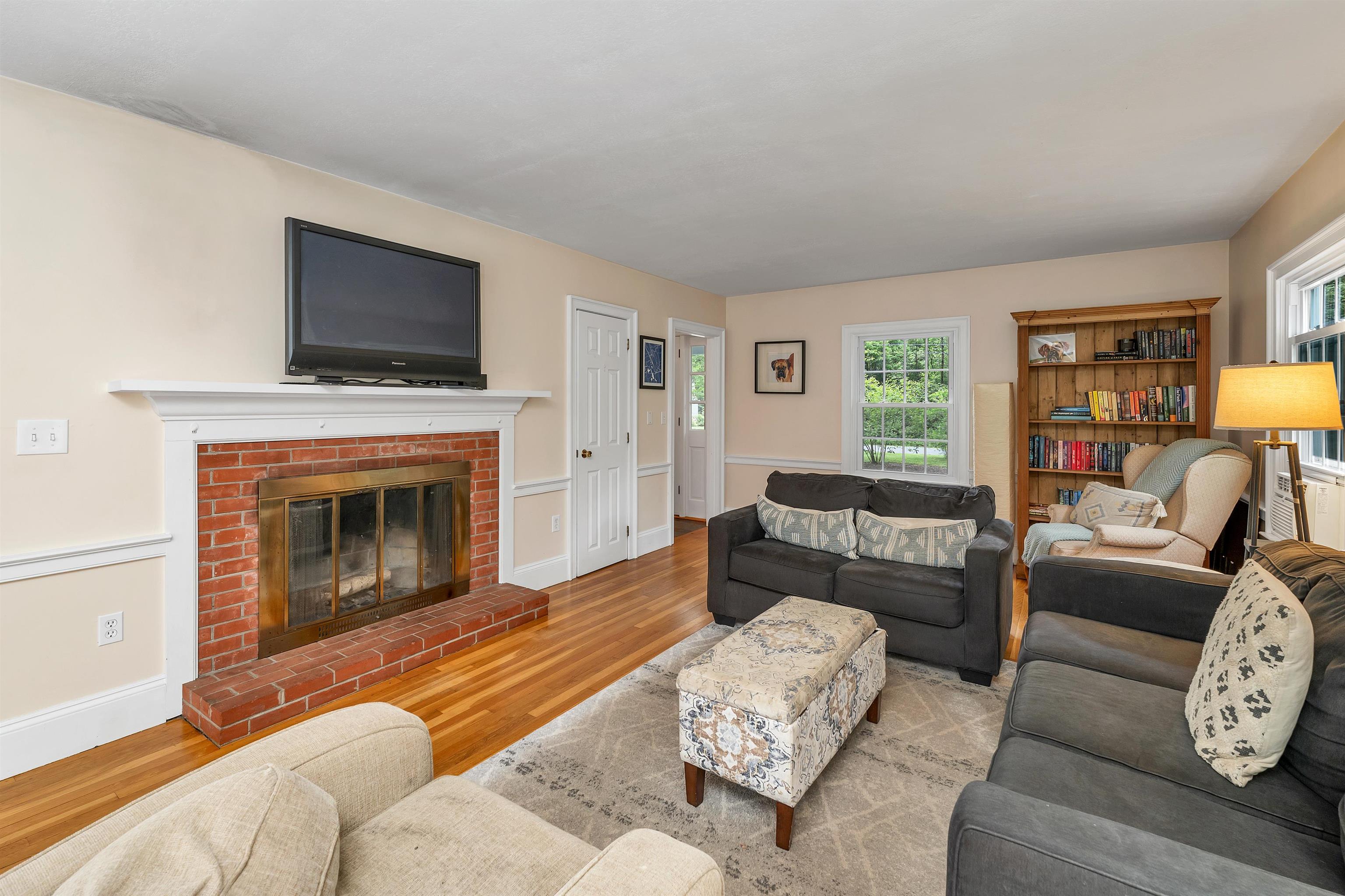 Hopkinton, New Hampshire 03229, United States, 3 Bedrooms Bedrooms, ,3 BathroomsBathrooms,Residential,Active,168595